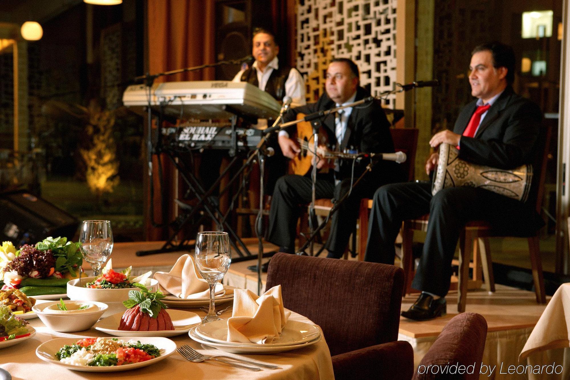Erbil Rotana Hotel Restaurante foto